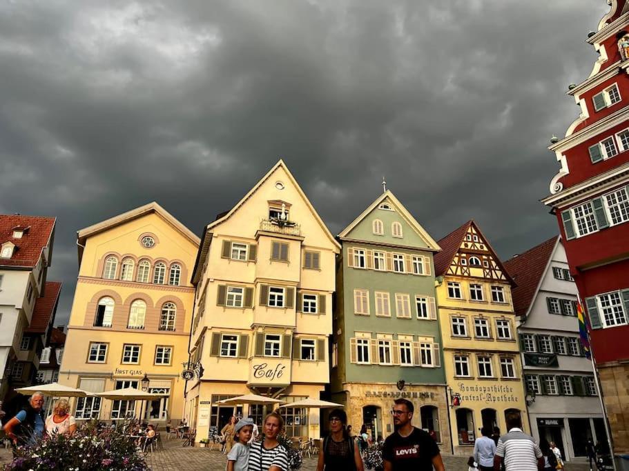 Nah Zur S-Bahn Und Altstadt Esslingen am Neckar Extérieur photo